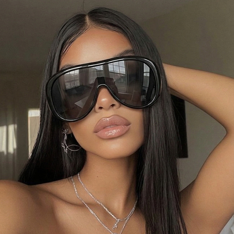 Occhiali da Sole Oversize a Mo - Sunglasses Cat Eye recensione e prezzo