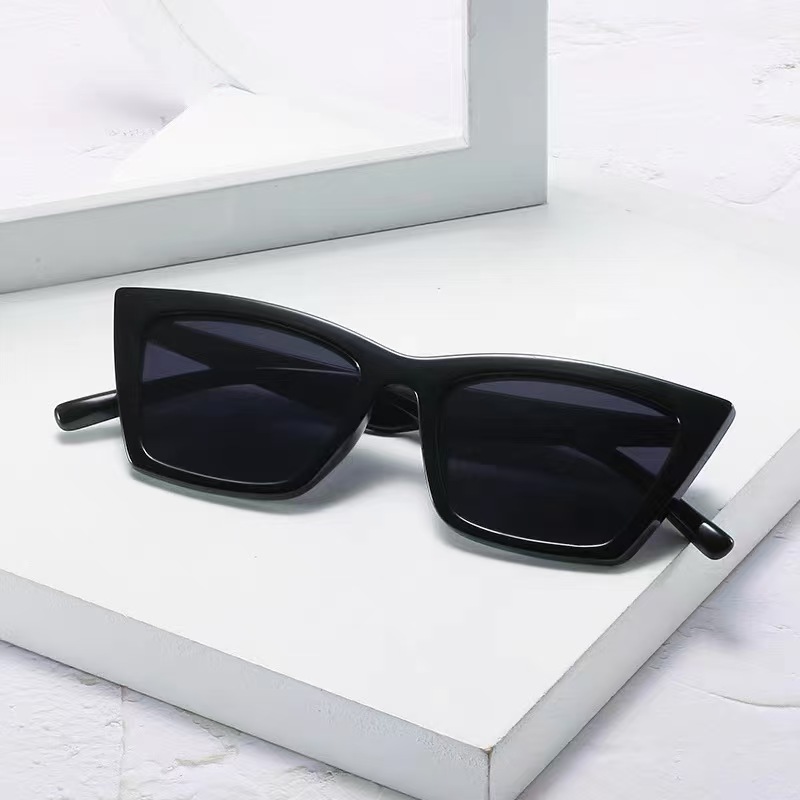 Nuovi Occhiali da Sole Neri St - Sunglasses Cat Eye recensione e prezzo