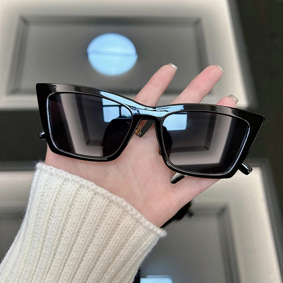 Nuovi Occhiali da Sole Neri St - Sunglasses Cat Eye recensione e prezzo