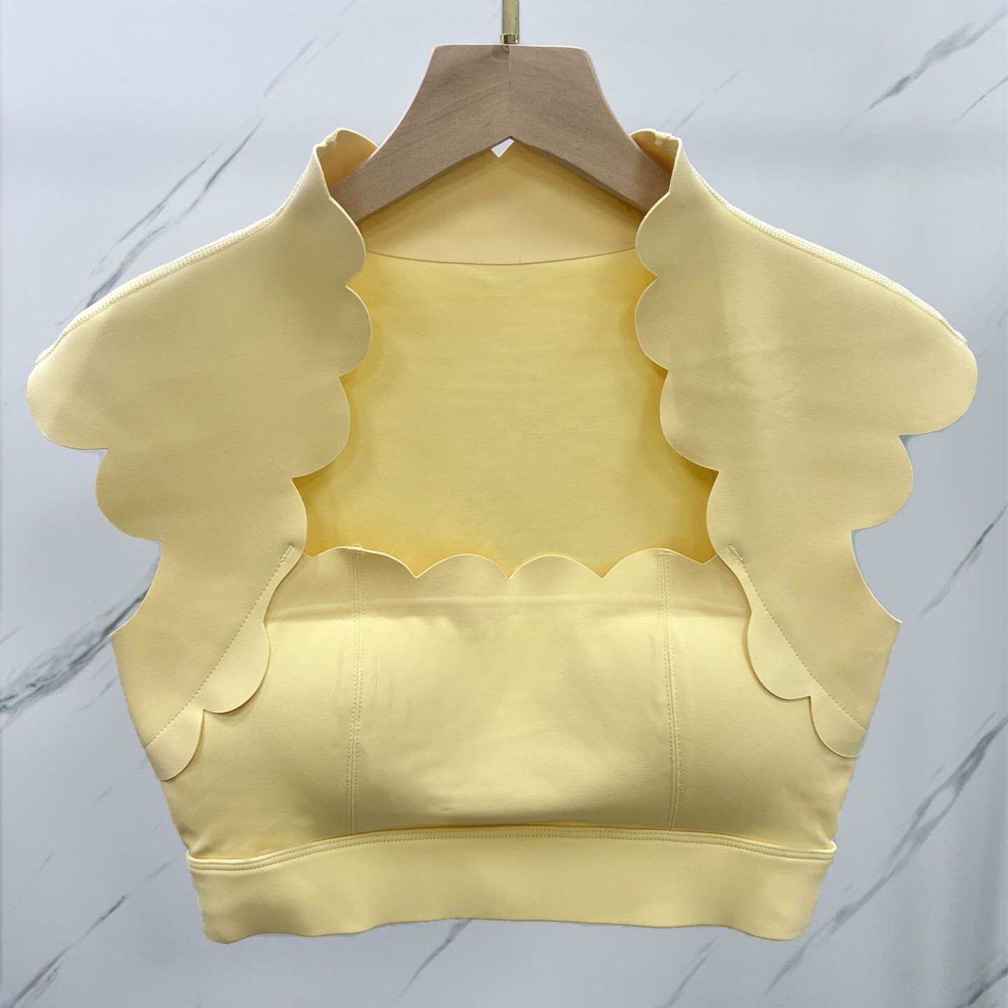 Top Sportivo da Donna con Imbo - Crop Top Crochet recensione e prezzo